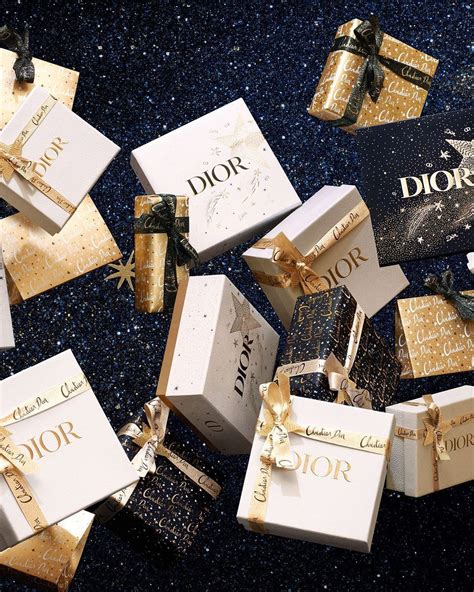 Make the Holiday Season Magical with Dior.